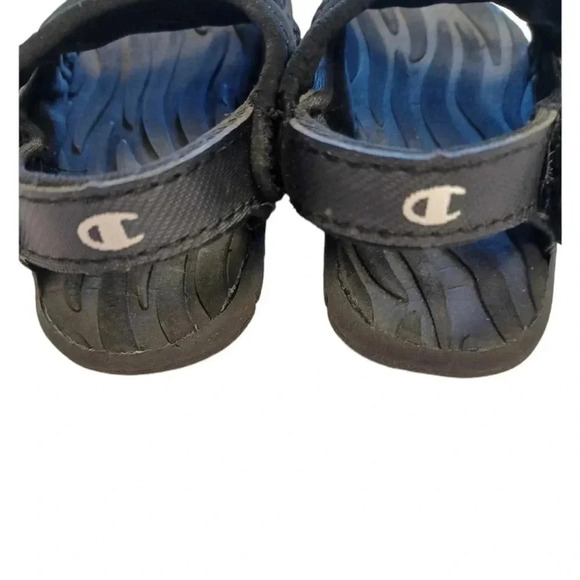 Champion Black Round Toe Velcro Sandals Size  3W - Picture 7 of 8